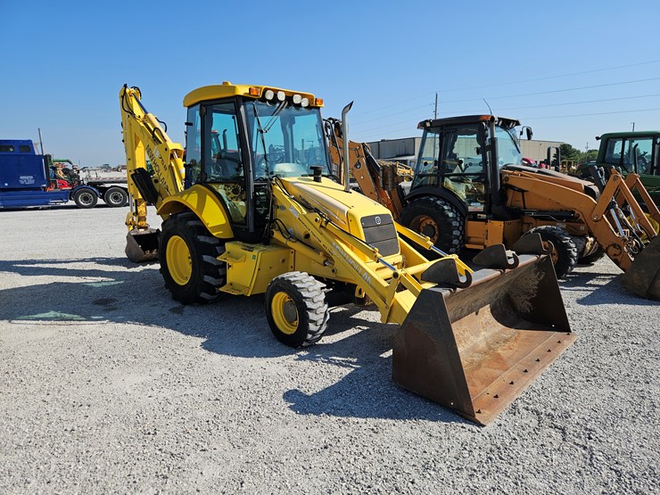 2005-new-holland-lb75b-image-24