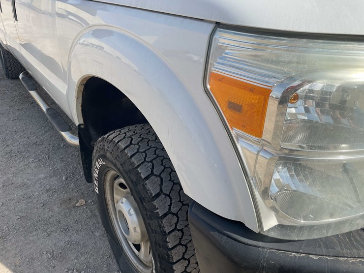 2011-ford-f250-xl-image-37