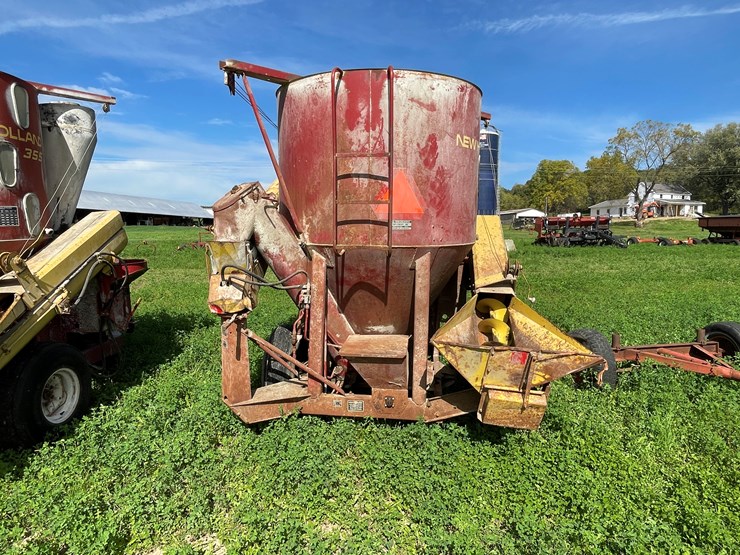 new-holland-355-image-6