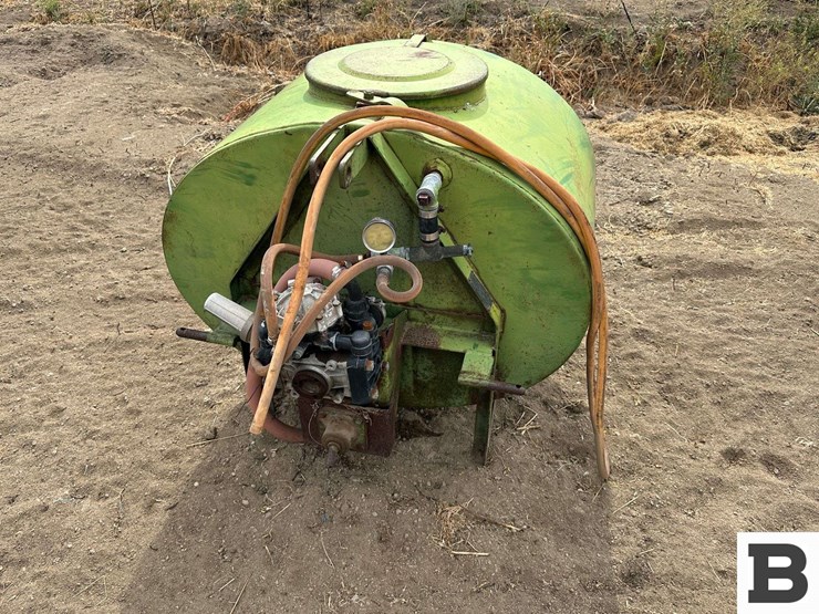 orchard-master-w104-pak-sprayer-image-1