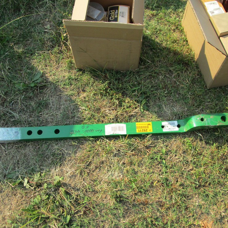 #29211 • John Deere Draw Bar