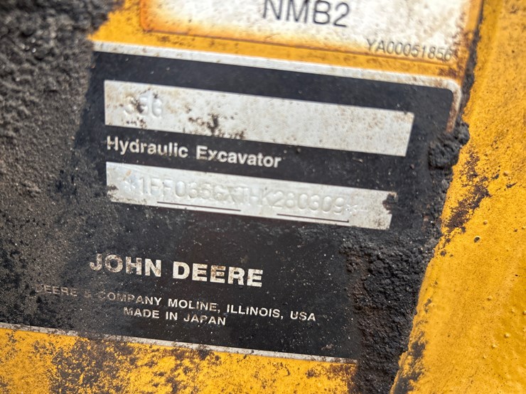 2017-deere-35g-image-10
