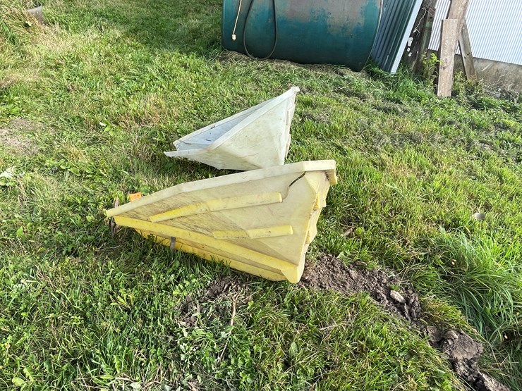 #4494-•-(2)-used-hopper-bins-image-6
