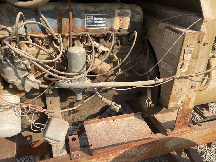 #8633-•-hobart-powerweld-303-welder-trailer-(maq)-image-20