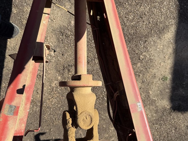 new-holland-688-image-19