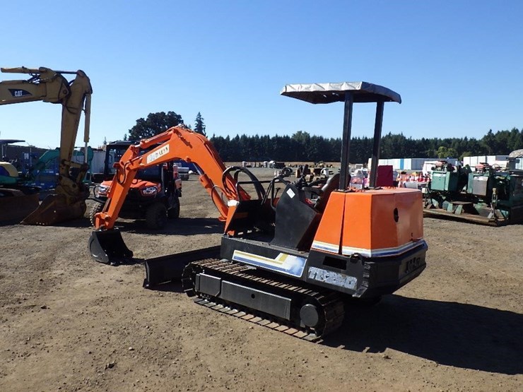 takeuchi-tb260-image-6