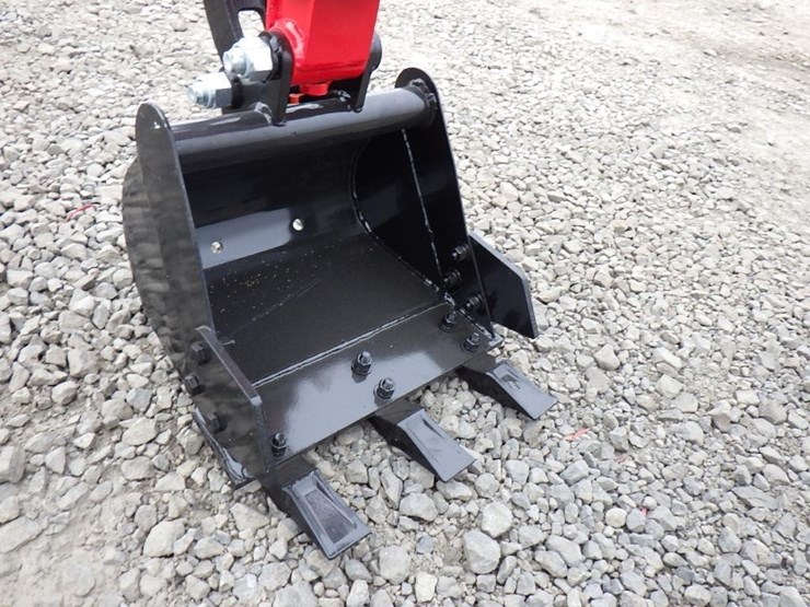 2025-vicsec-13c-hydraulic-excavator-image-5