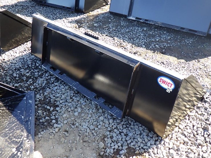 swict-skid-steer-bucket-72"-image-3