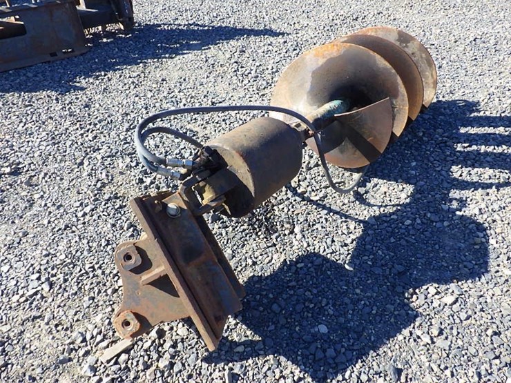 cat-hydraulic-excavator-auger-attach.-image-3