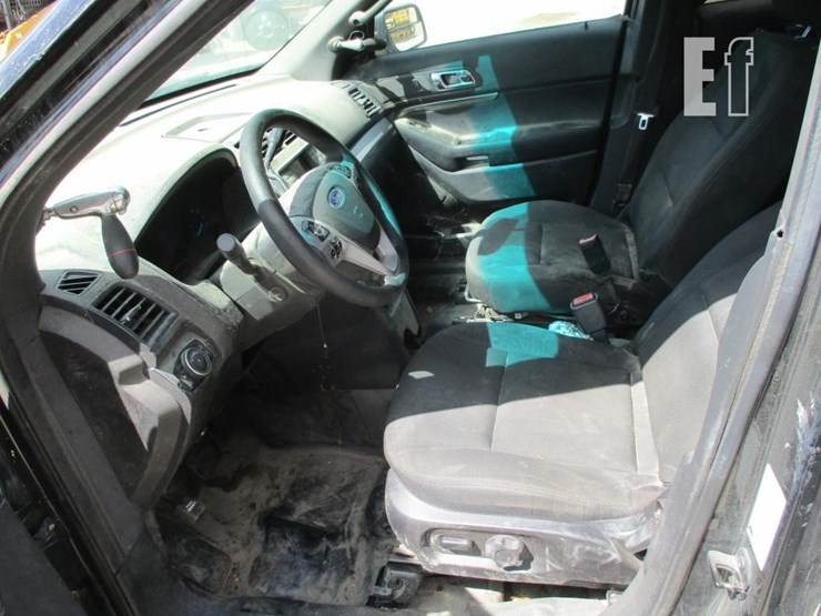 2014-ford-explorer-image-6