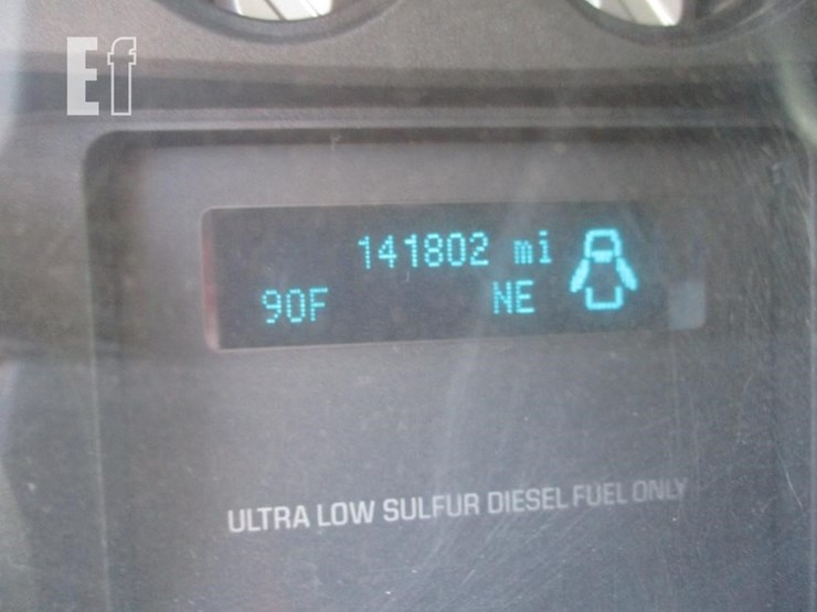 2015-ford-f550-image-17