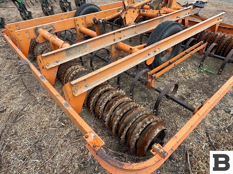 bearcat-seedbed-maker-image-19