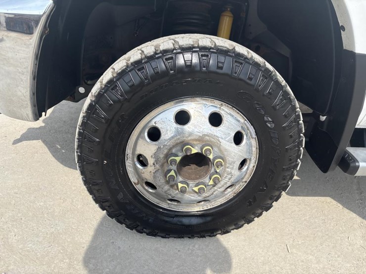 2017-dodge-ram-3500-image-42