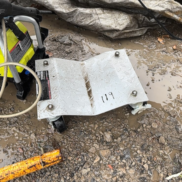 PITTSBURGH 1500 LB VEHICLE DOLLY SUPPORT EQUIPMENT