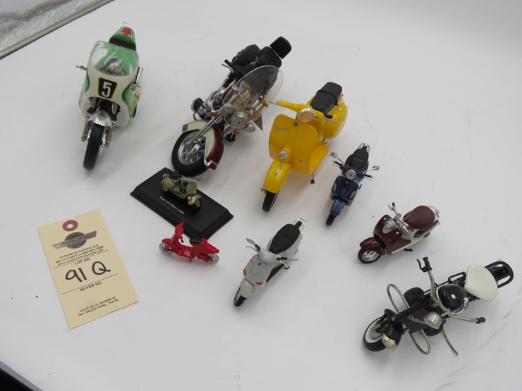 toy-motorcycle-grouping-image-4