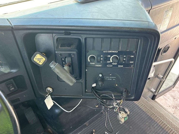 2007-ic-corporation-pb105-school-bus-image-15