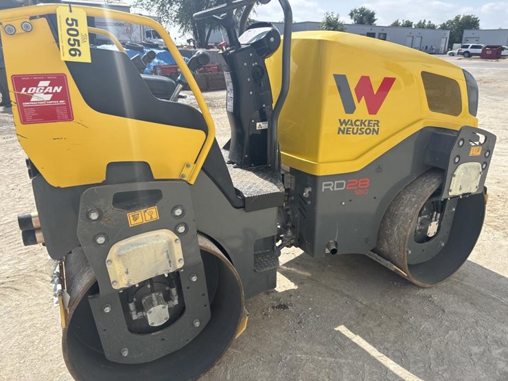 #5056-•-2019-wacker-neuson-rd28-smooth-drum-roller-image-12
