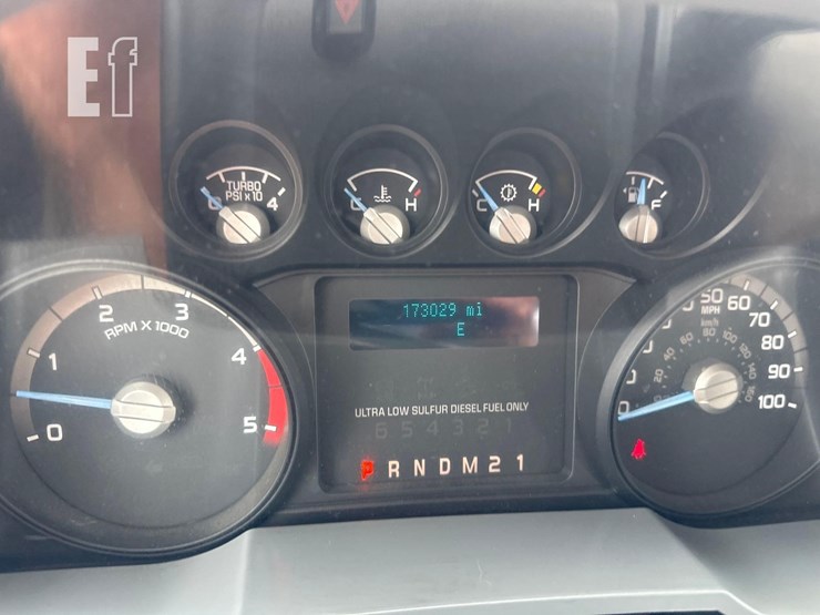 2015-ford-f350-image-26