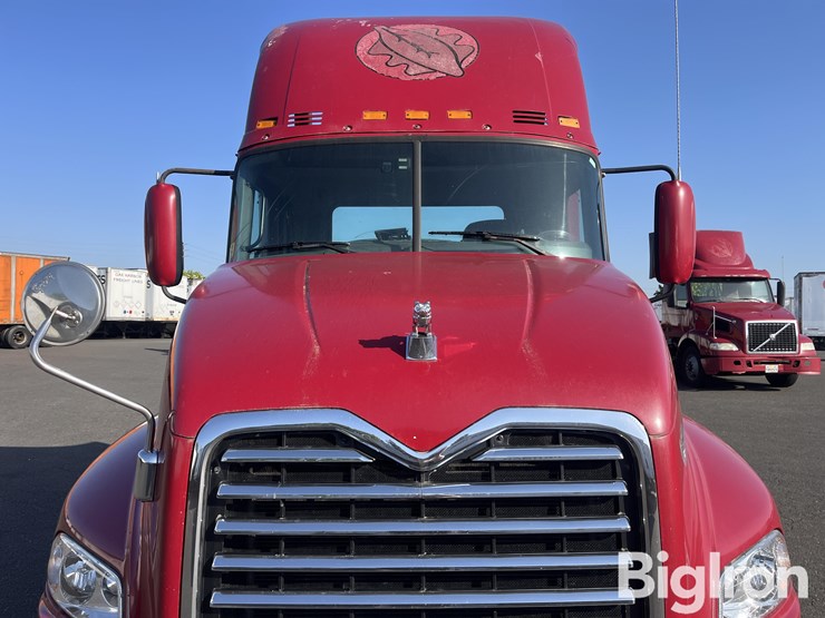 2013-mack-cxu612-truck-tractor-image-11