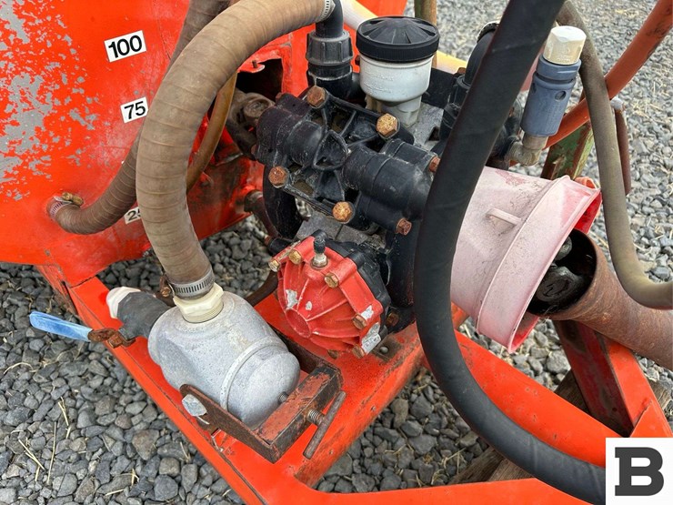 rears-300-gallon-orchard-sprayer-image-16