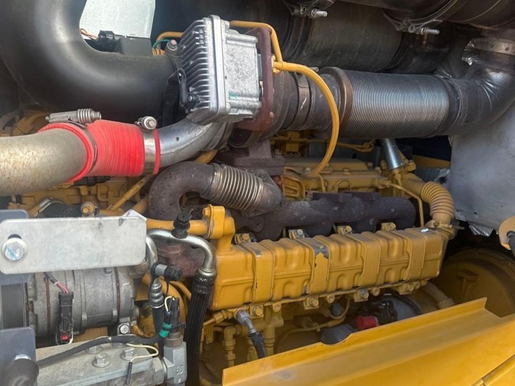 2017-deere-624kii-image-23
