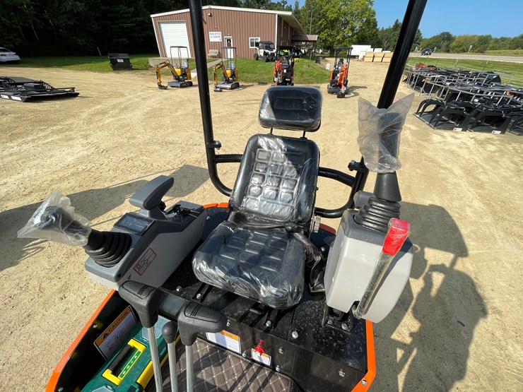 #204-•-new-nt18k-mini-excavator-image-21