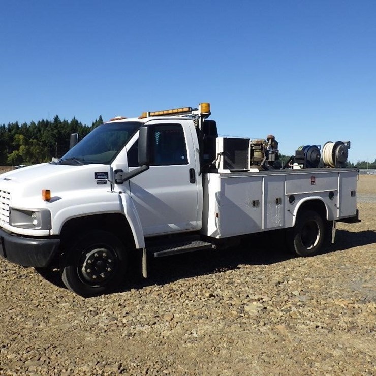 2008 GMC C5500 11' S/A Service Truck