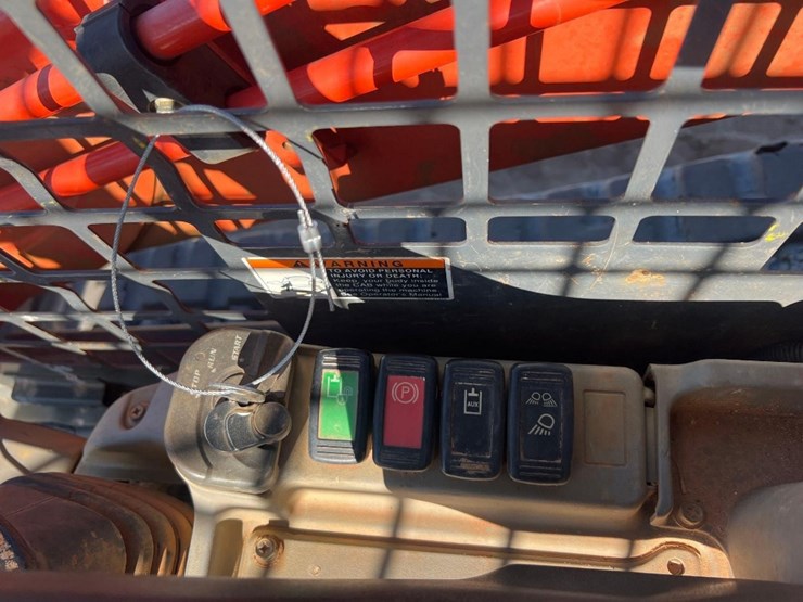 kubota-svl75-2-image-27