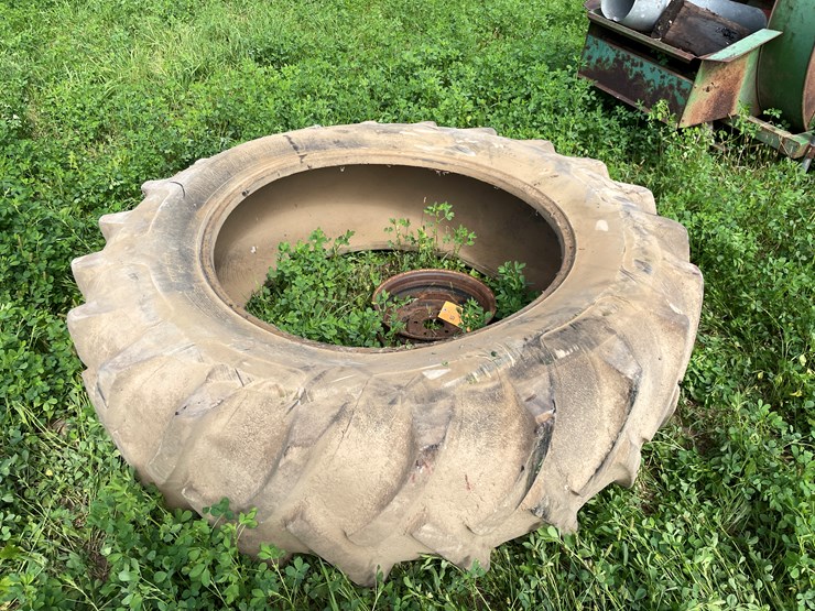 #4469-•-armstrong-tractor-tire-image-2