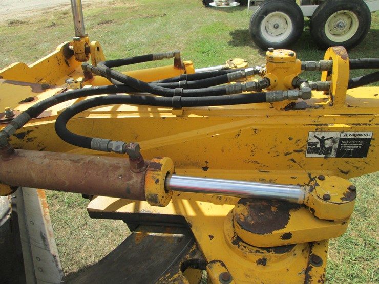 volvo-g720b-image-35