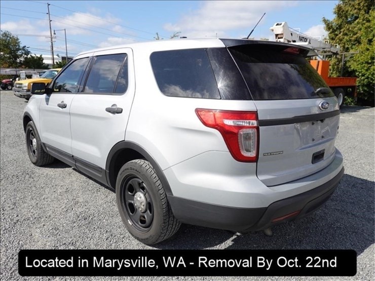 2015-ford-explorer-image-11
