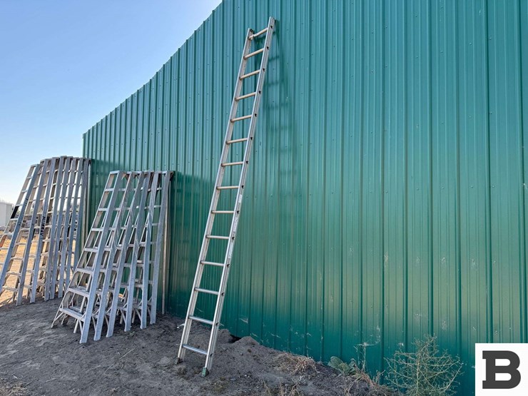 straight-aluminum-ladder-image-2