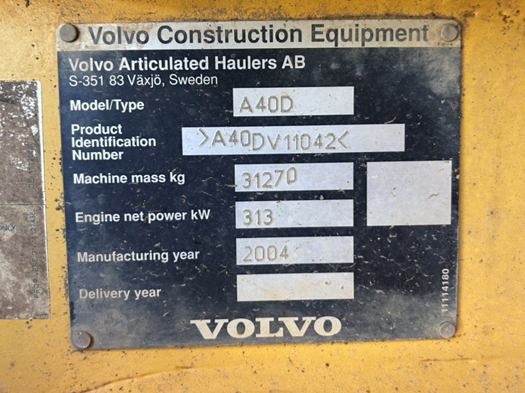 2004-volvo-a40d-image-78