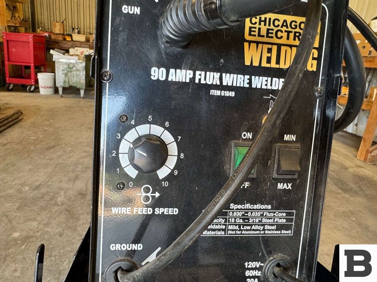 chicago-electric-90-amp-flux-wire-welder-image-9