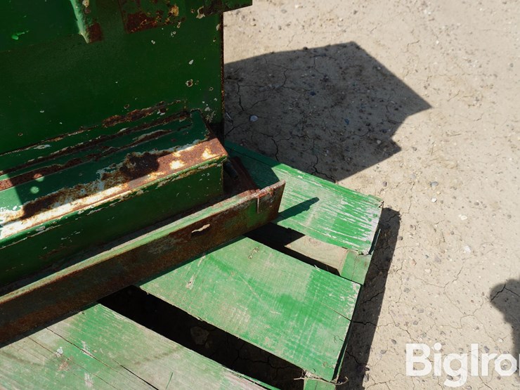 john-deere-front-fuel-tank-image-11