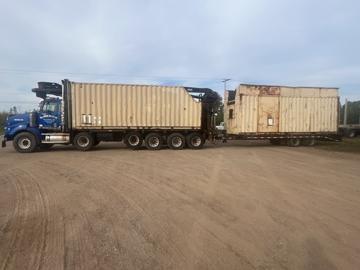 #1753-•-2006-western-star-4900-storm-cleanup-truck-image-2