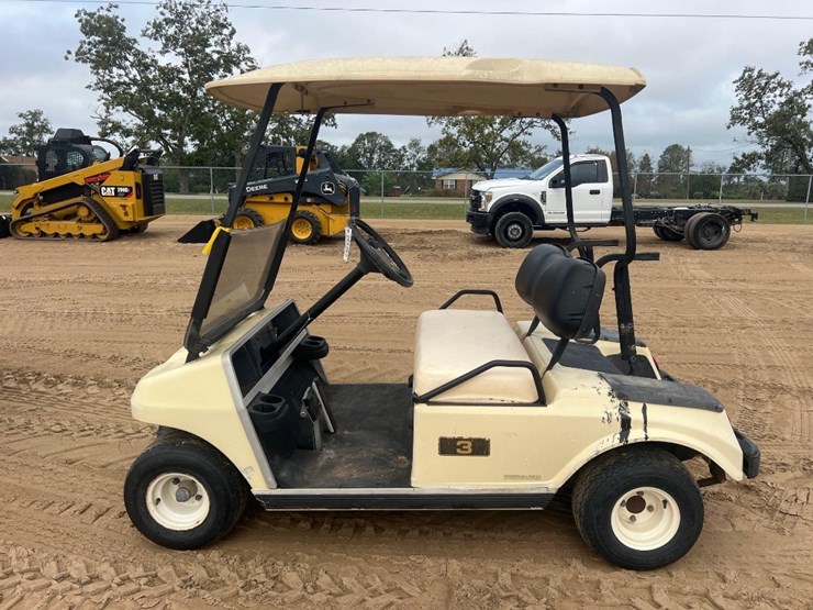 clubcar-gas-golf-cart-image-1