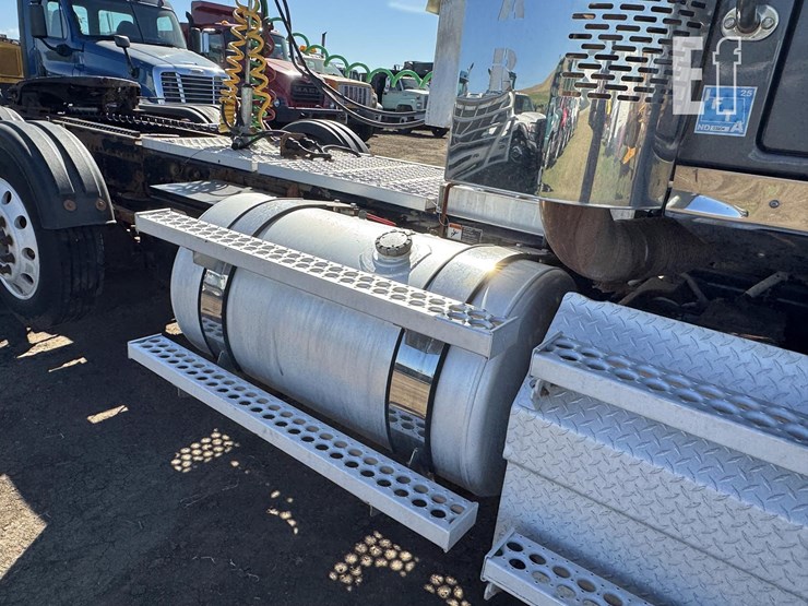 2012-western-star-4900-image-34