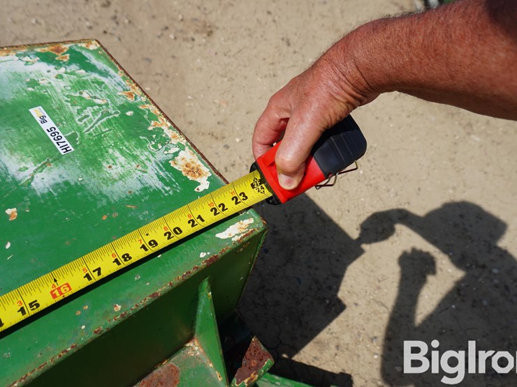 john-deere-front-fuel-tank-image-13