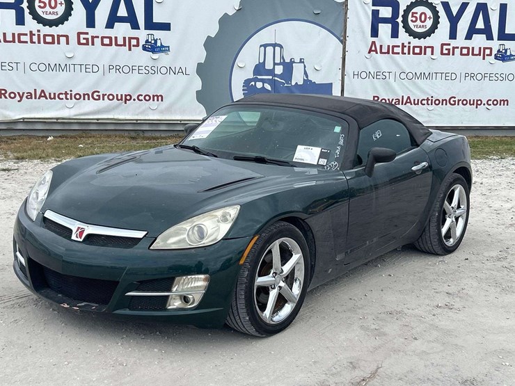 2007-saturn-sky-convertible-coupe-image-1