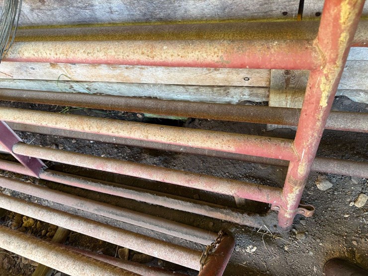 8’-gate-image-3