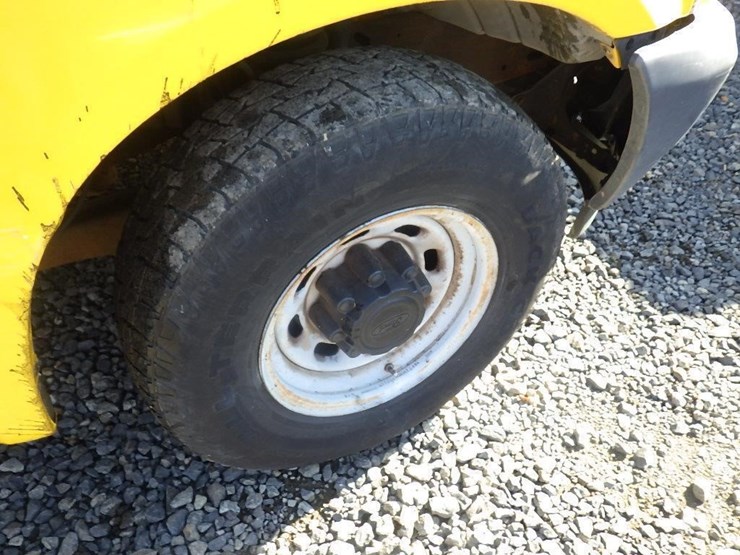2004-ford-f250-image-25