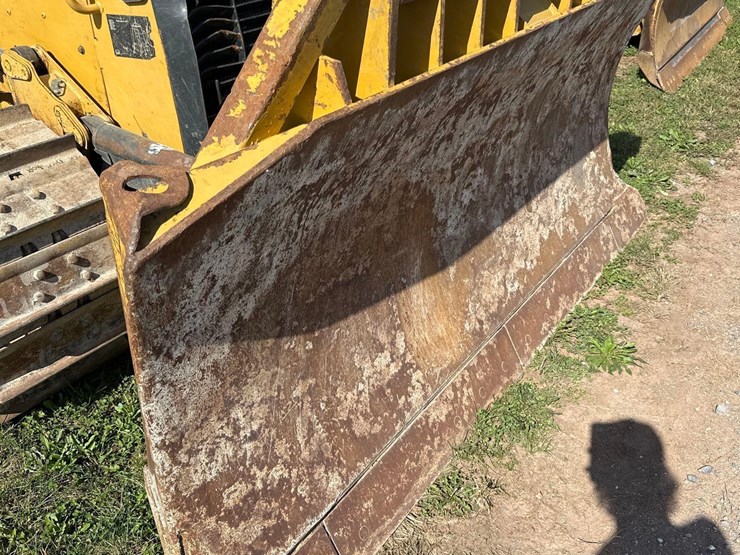 2015-caterpillar-d5k2-lgp-image-4