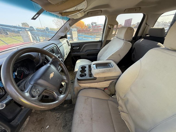 #2114-•-2015-chevrolet-silverado-2500hd-4x4-pickup-truck-image-29