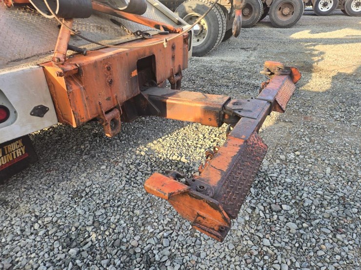 2003-ford-f550-image-26