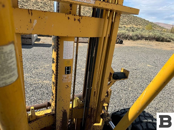 champ-forklift-image-38