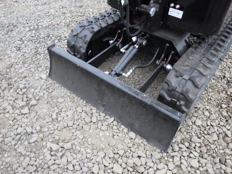 2025-vicsec-vc13-hydraulic-excavator-image-9