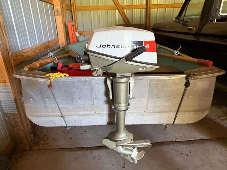 1972-lund-12'-boat,-aluminum,-johnson-4hp-motor-image-14