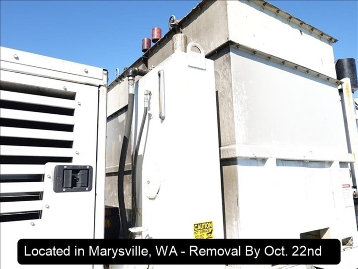 2009-peterbilt-pb320-image-25