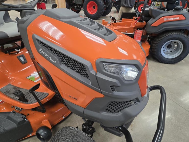 #1784-•-husqvarna-ts142l-lawn-mower-image-10